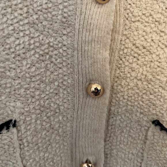 Cream and black collared sweater with gold buttons - Picture 3 of 3